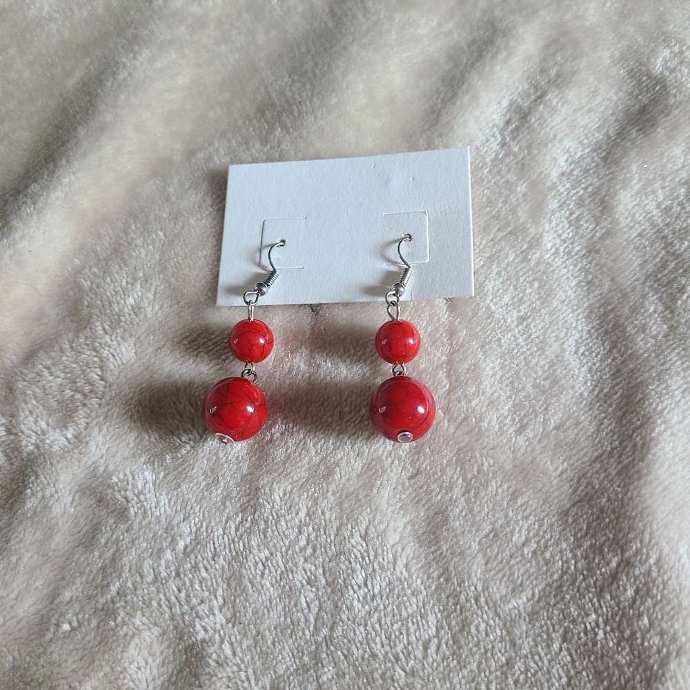 NWOT Red ball earings